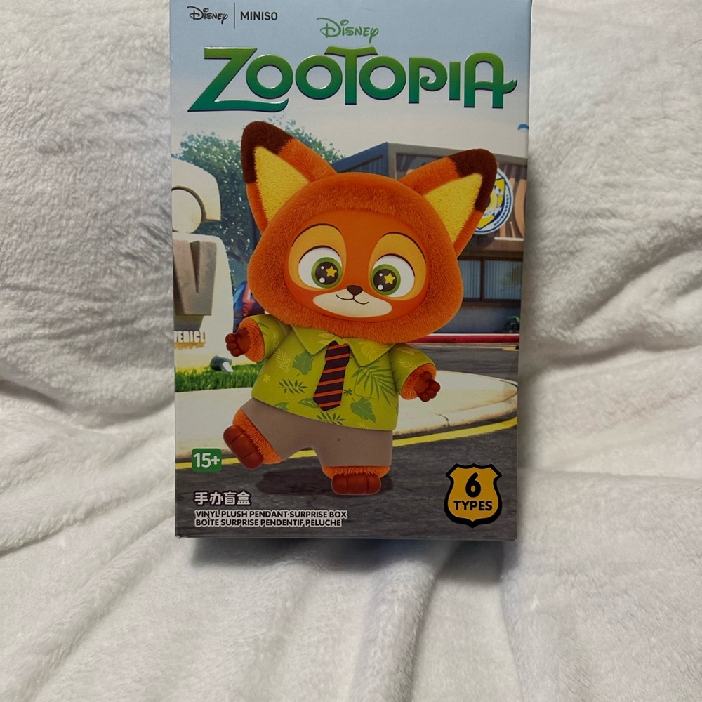 Disney Zootopia Authentic Bellwether Bag Charm